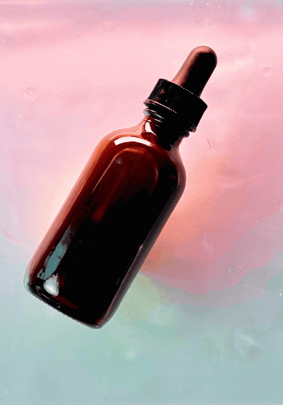 Rich in antioxidants and skin-nourishing ingredients, this skincare serum bottle from Structure Formulations highlights innovative formulations for healthy skin.